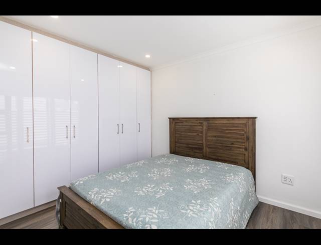 3 BEDROOM FREEHOLD FOR SALE IN SANDOWN